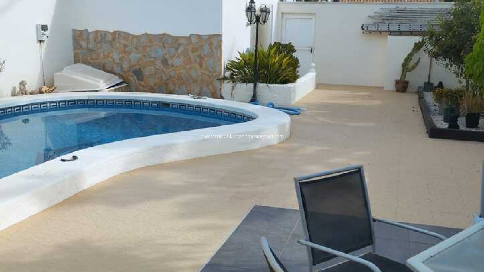 Resale - Detached Villa - Cabo Roig