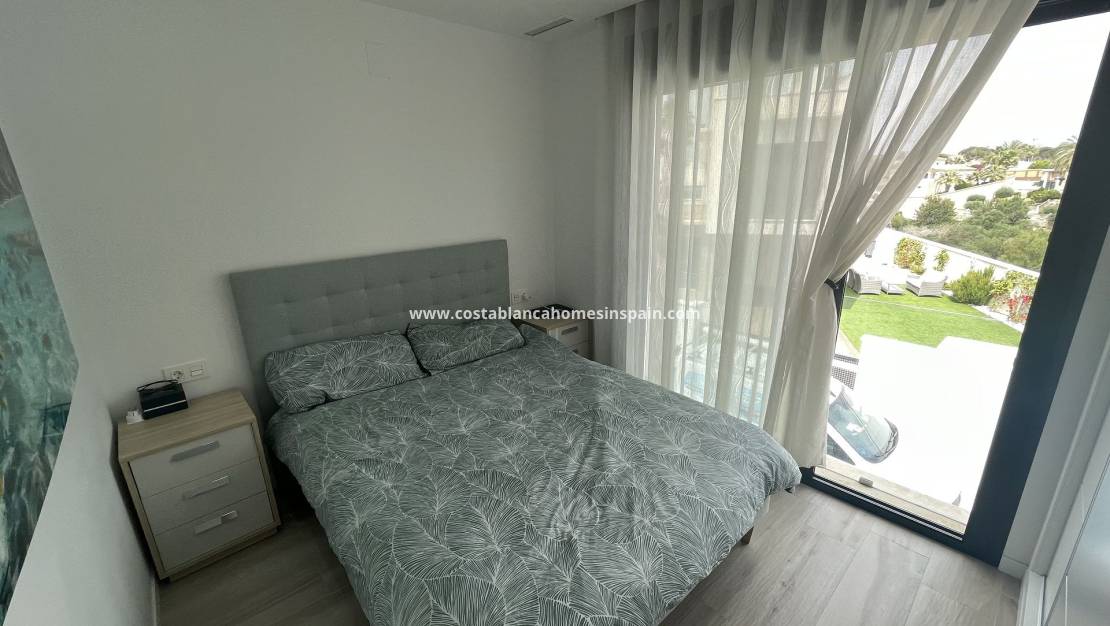 Resale - Detached Villa - Cabo Roig