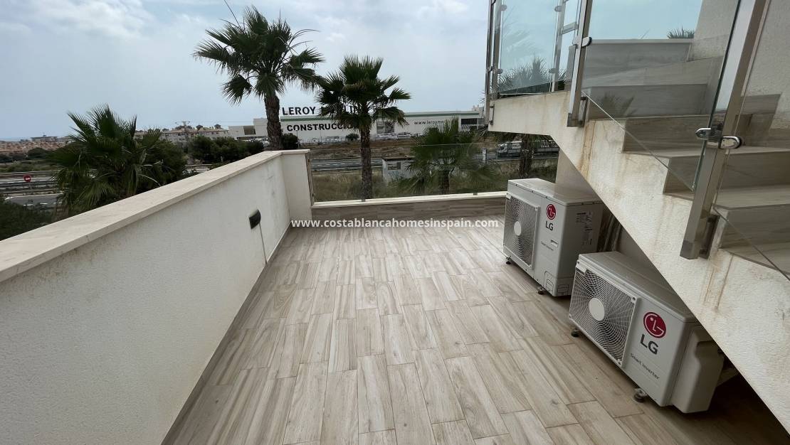 Resale - Detached Villa - Cabo Roig