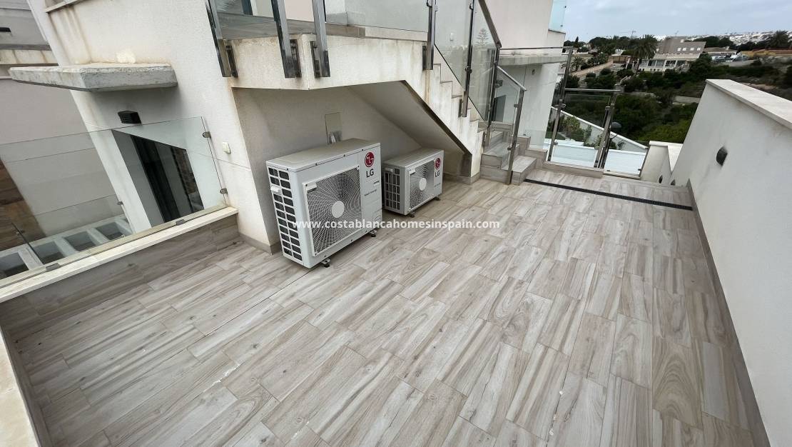 Resale - Detached Villa - Cabo Roig