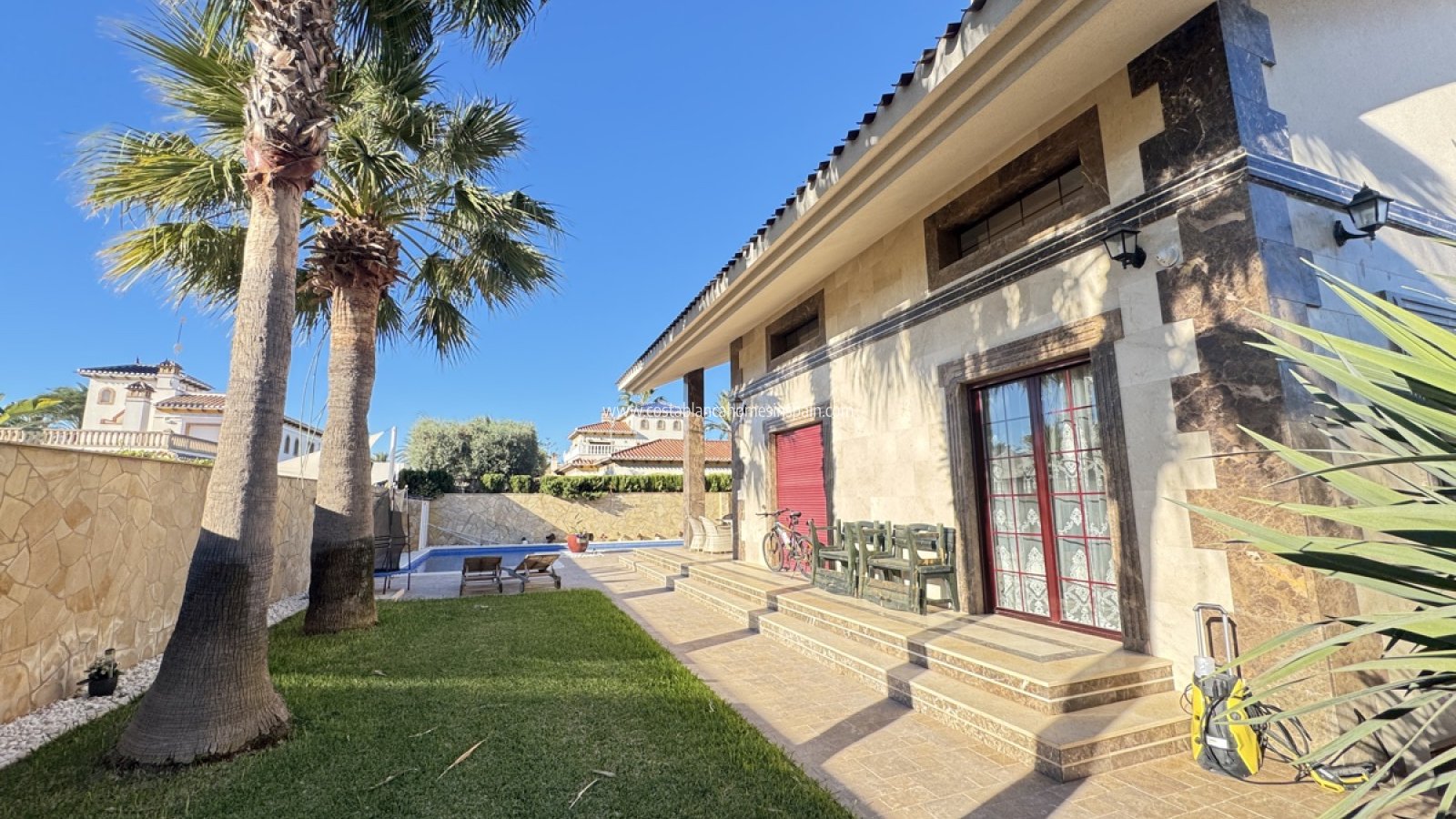 Resale - Detached Villa - Cabo Roig