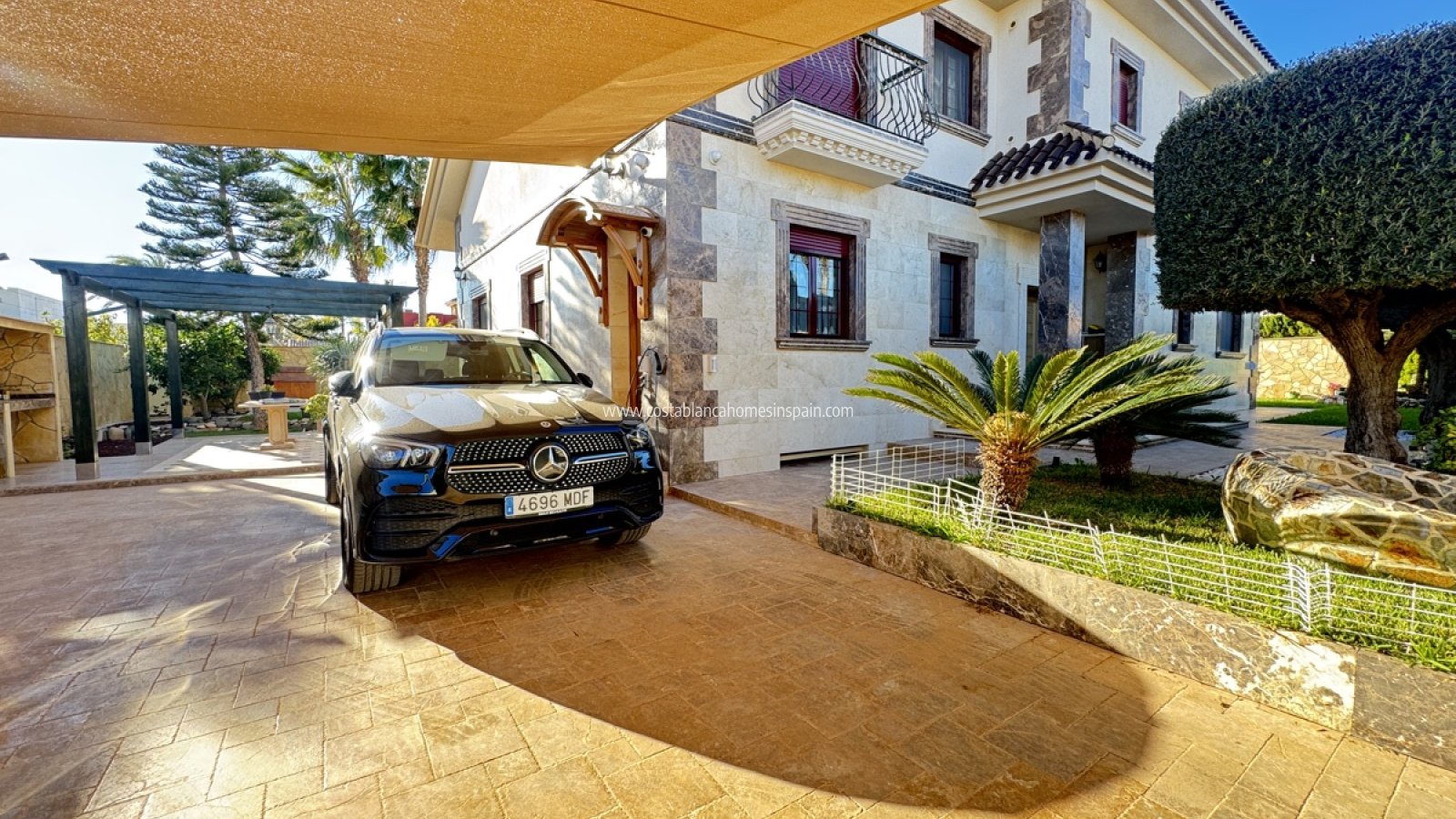 Resale - Detached Villa - Cabo Roig