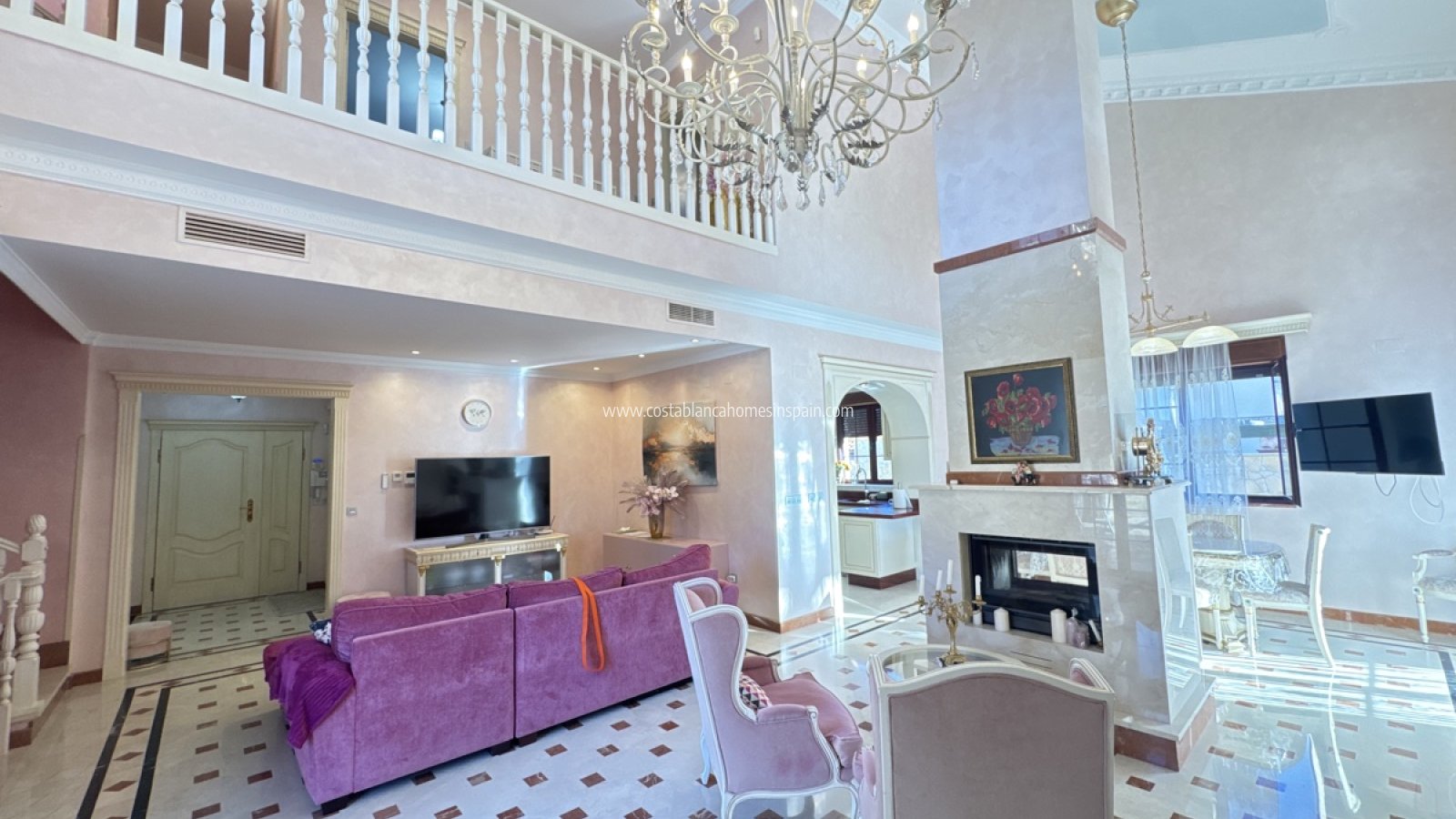 Resale - Detached Villa - Cabo Roig