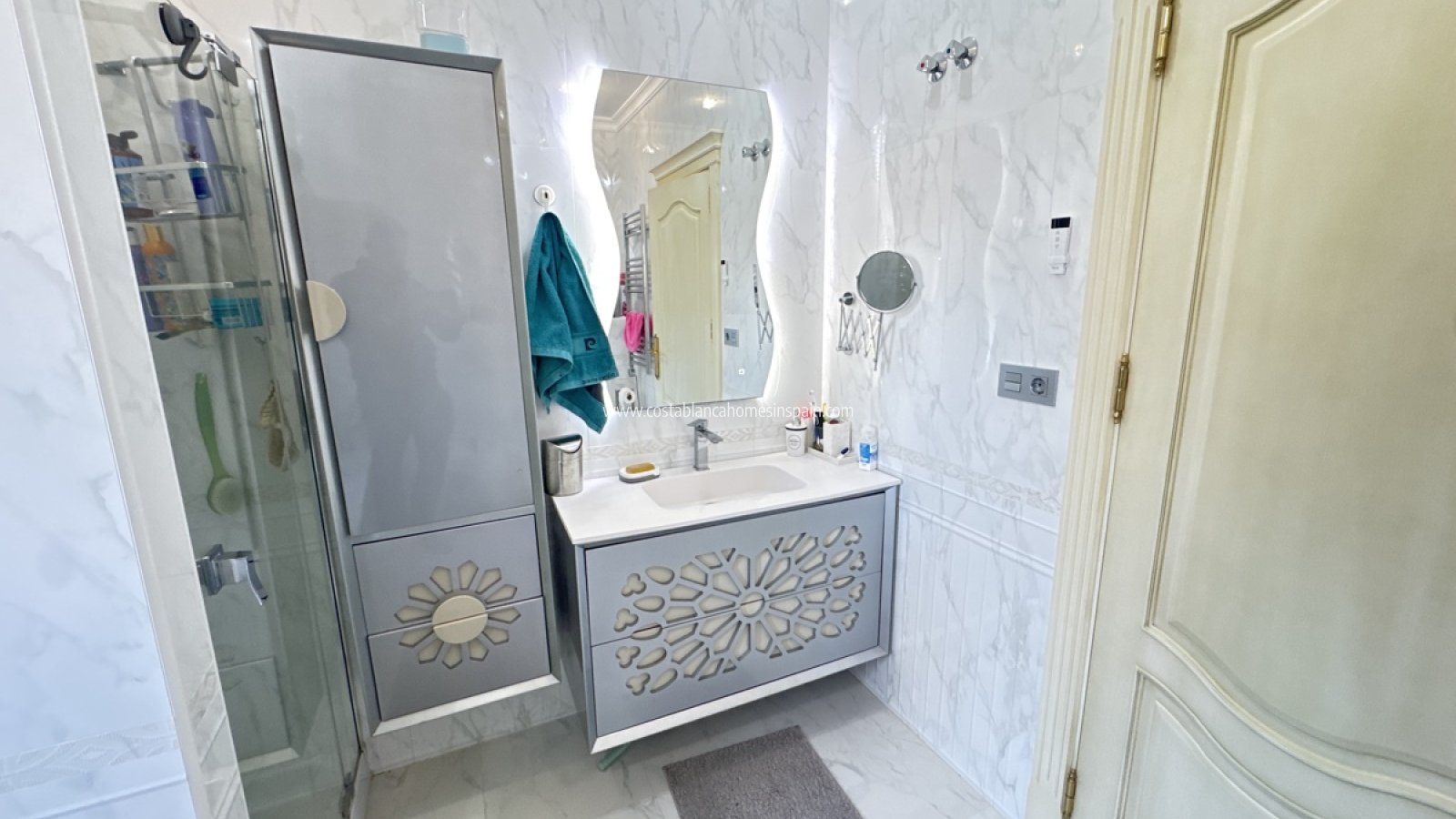 Resale - Detached Villa - Cabo Roig