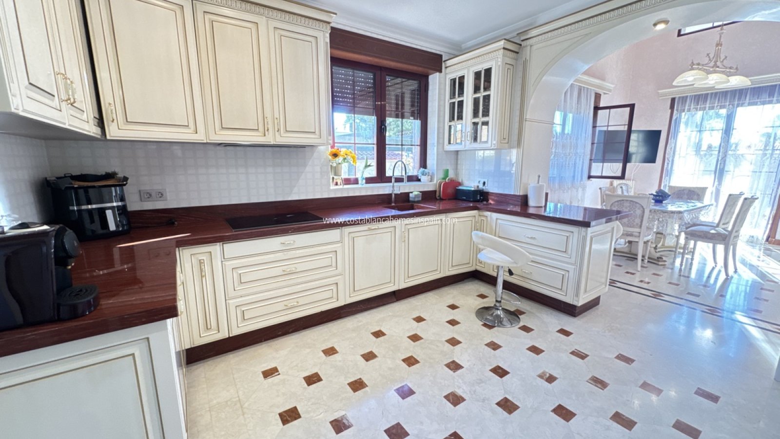 Resale - Detached Villa - Cabo Roig