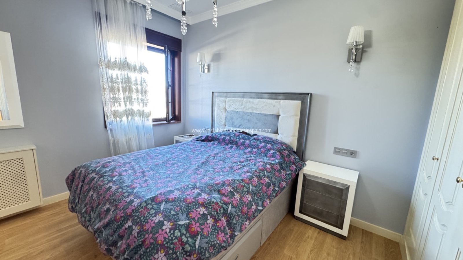 Resale - Detached Villa - Cabo Roig