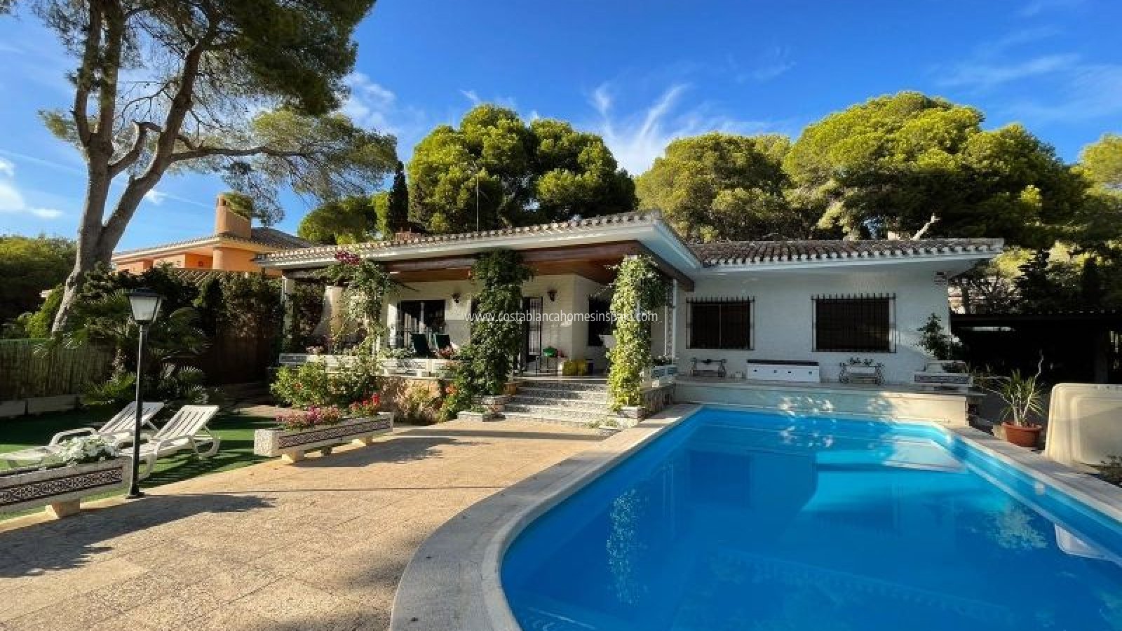 Resale - Detached Villa - Campoamor