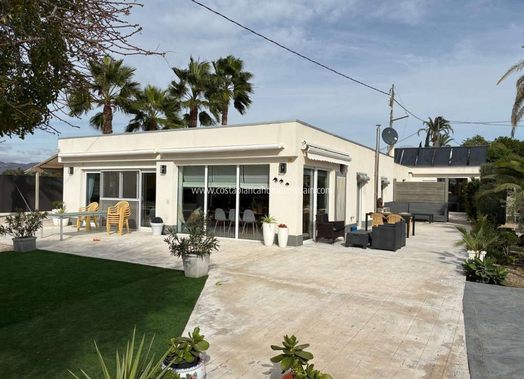 Resale - Detached Villa - Crevillente