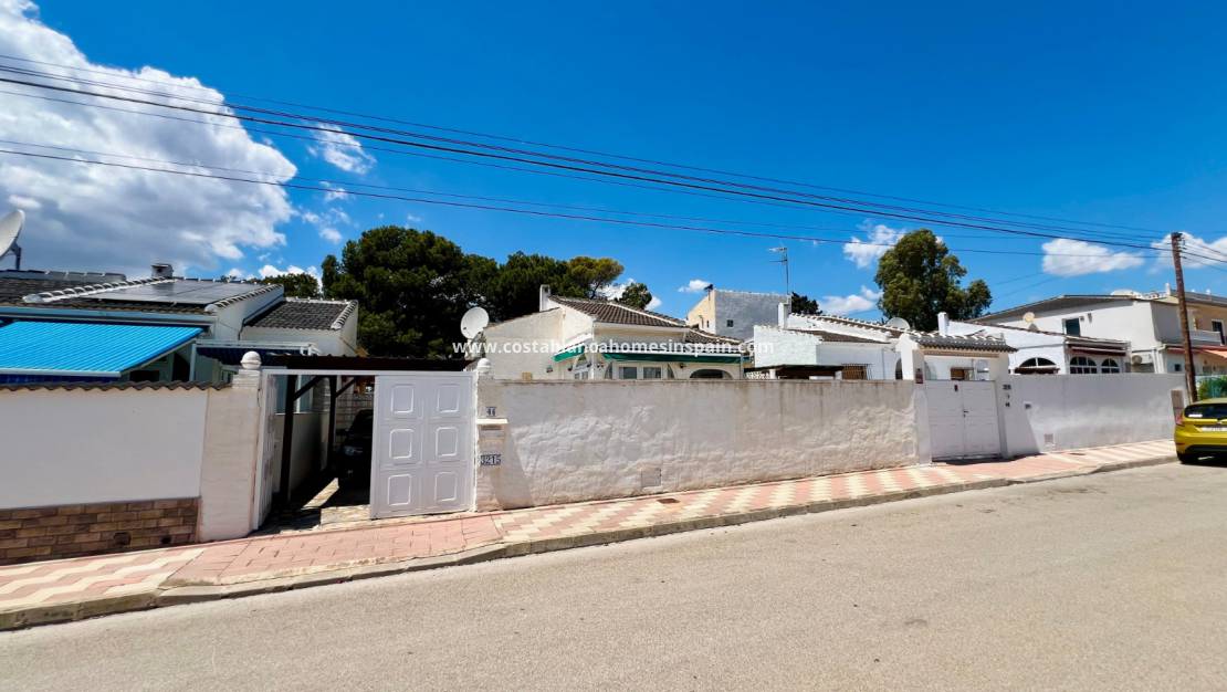 Resale - Detached Villa - El Chaparral - El chaparral