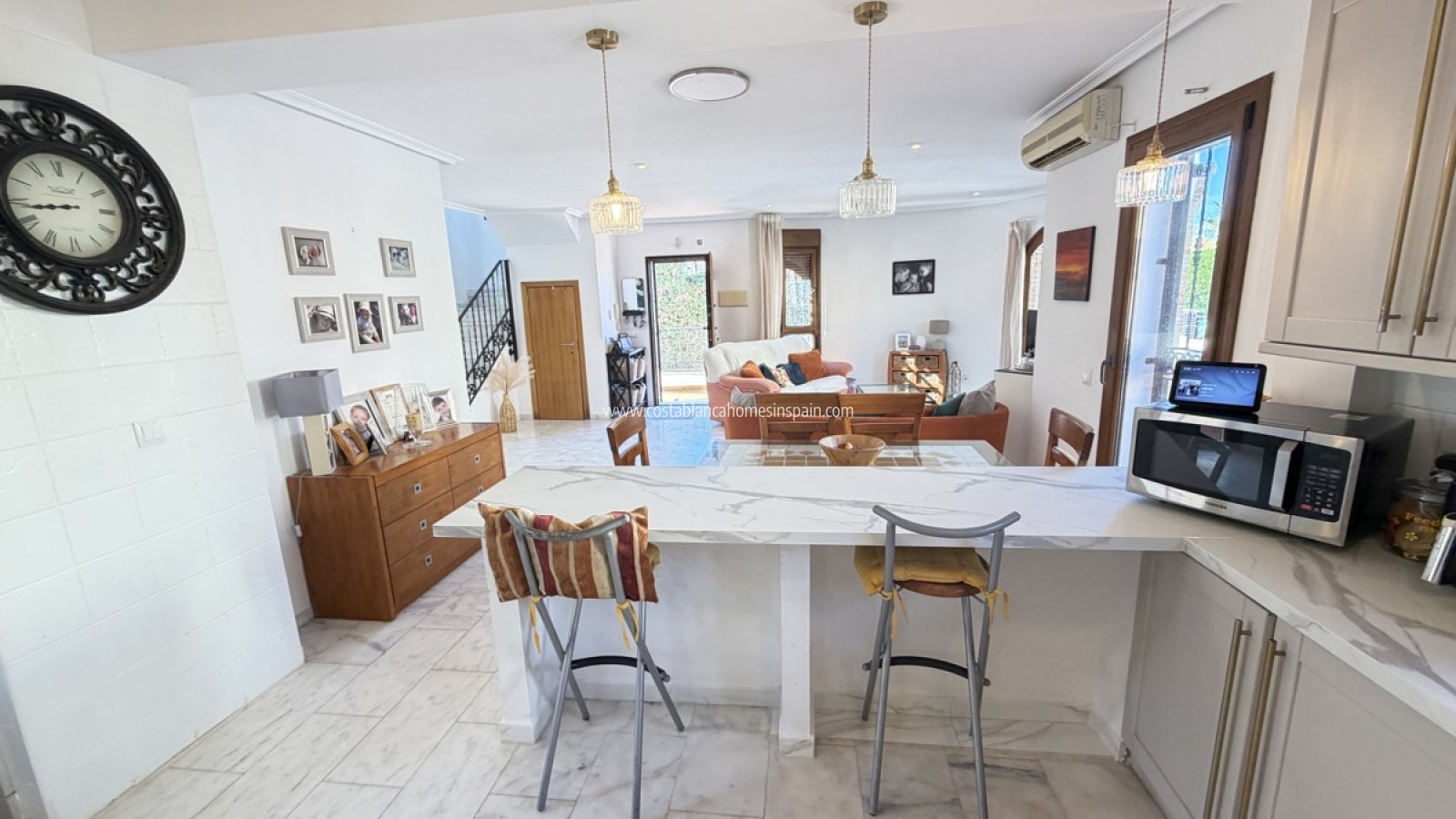 Resale - Detached Villa - La Finca Golf