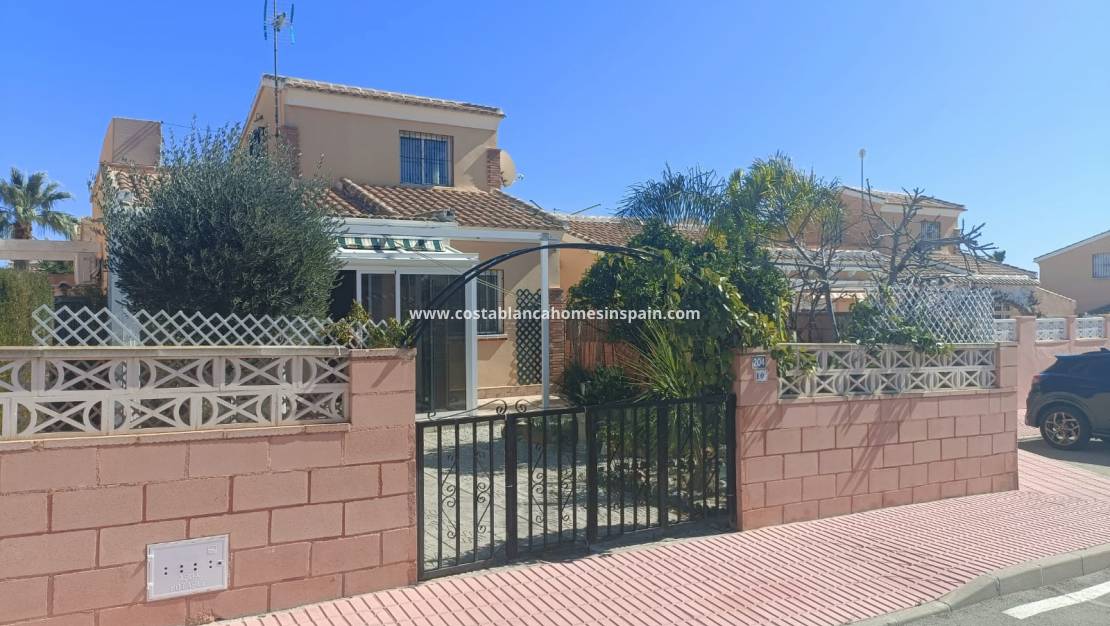 Resale - Detached Villa - La Florida