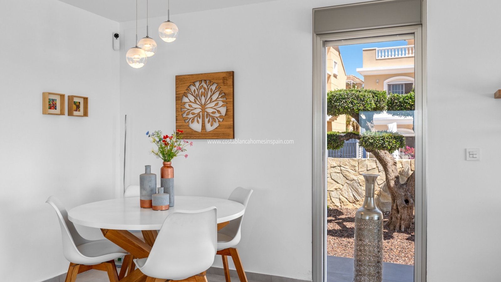 Resale - Detached Villa - La Marina