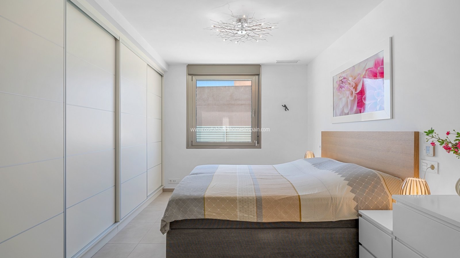 Resale - Detached Villa - La Marina