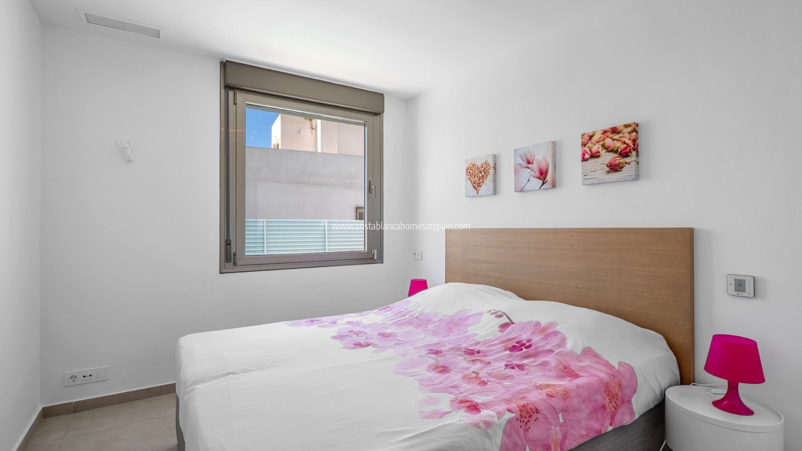 Resale - Detached Villa - La Marina