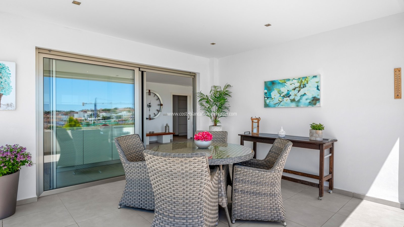 Resale - Detached Villa - La Marina