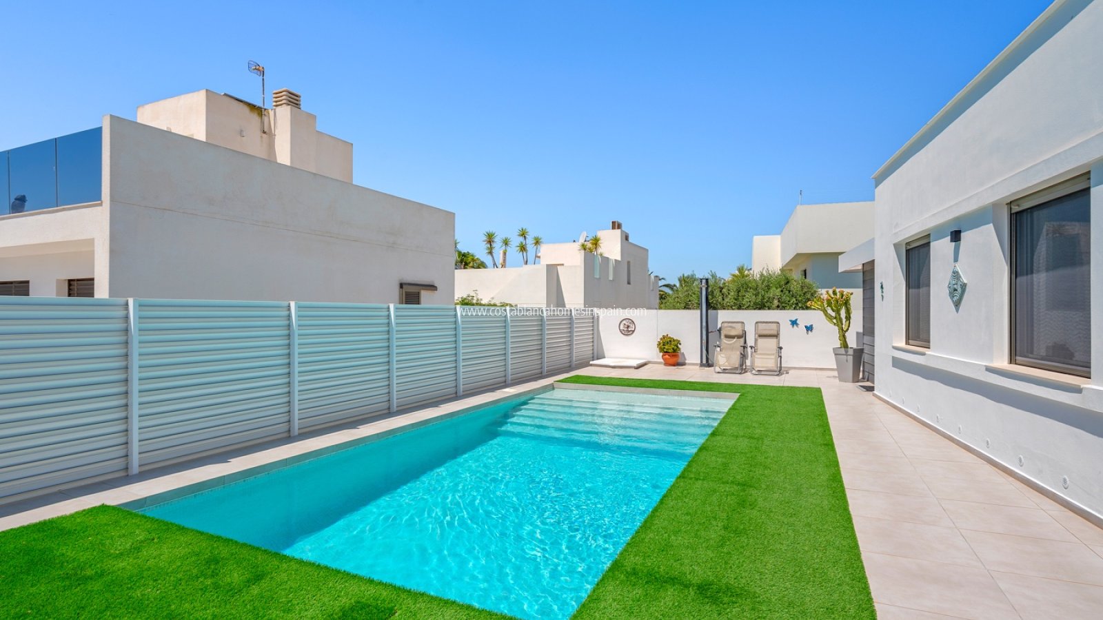 Resale - Detached Villa - La Marina