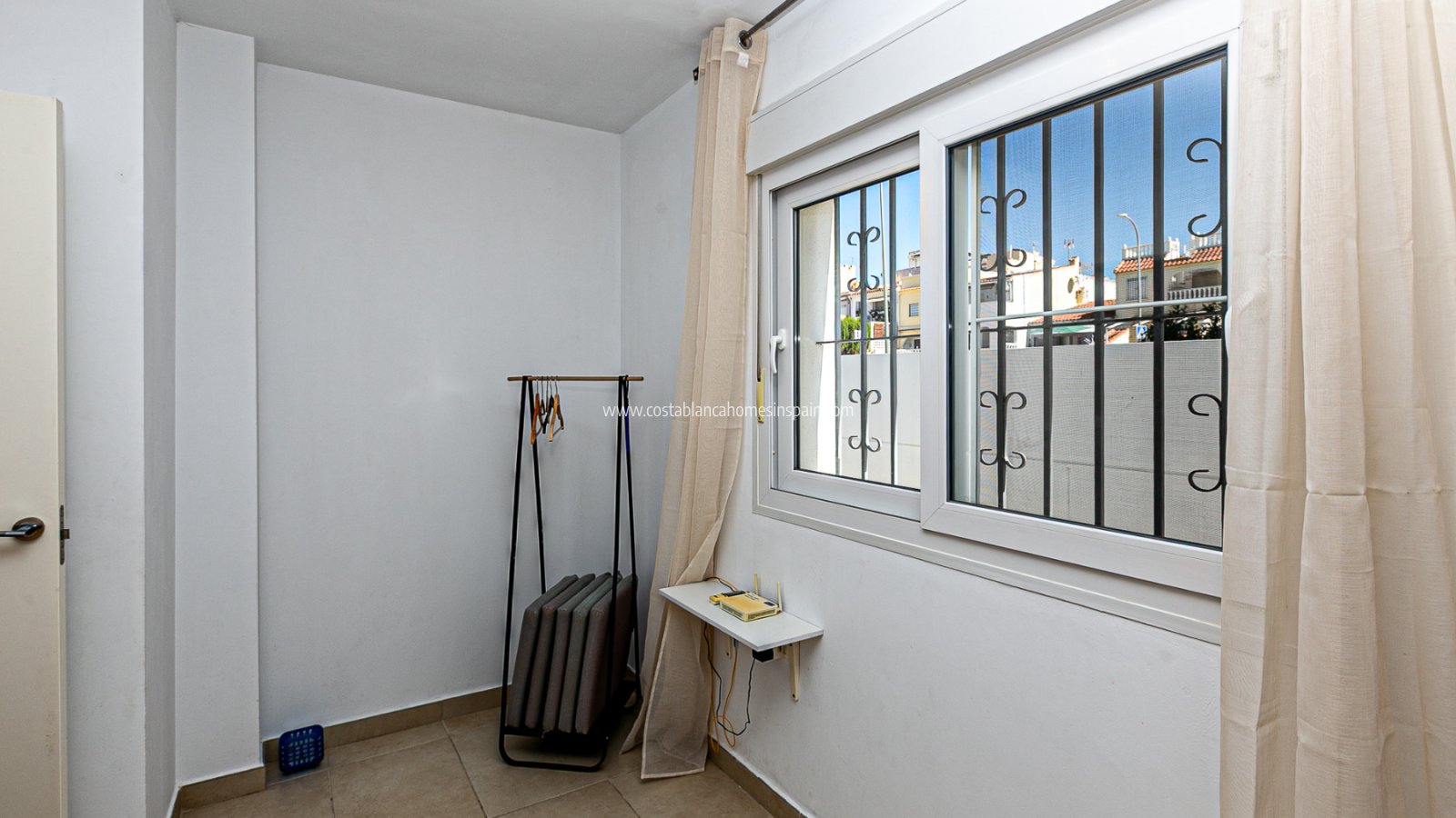 Resale - Detached Villa - La Marina