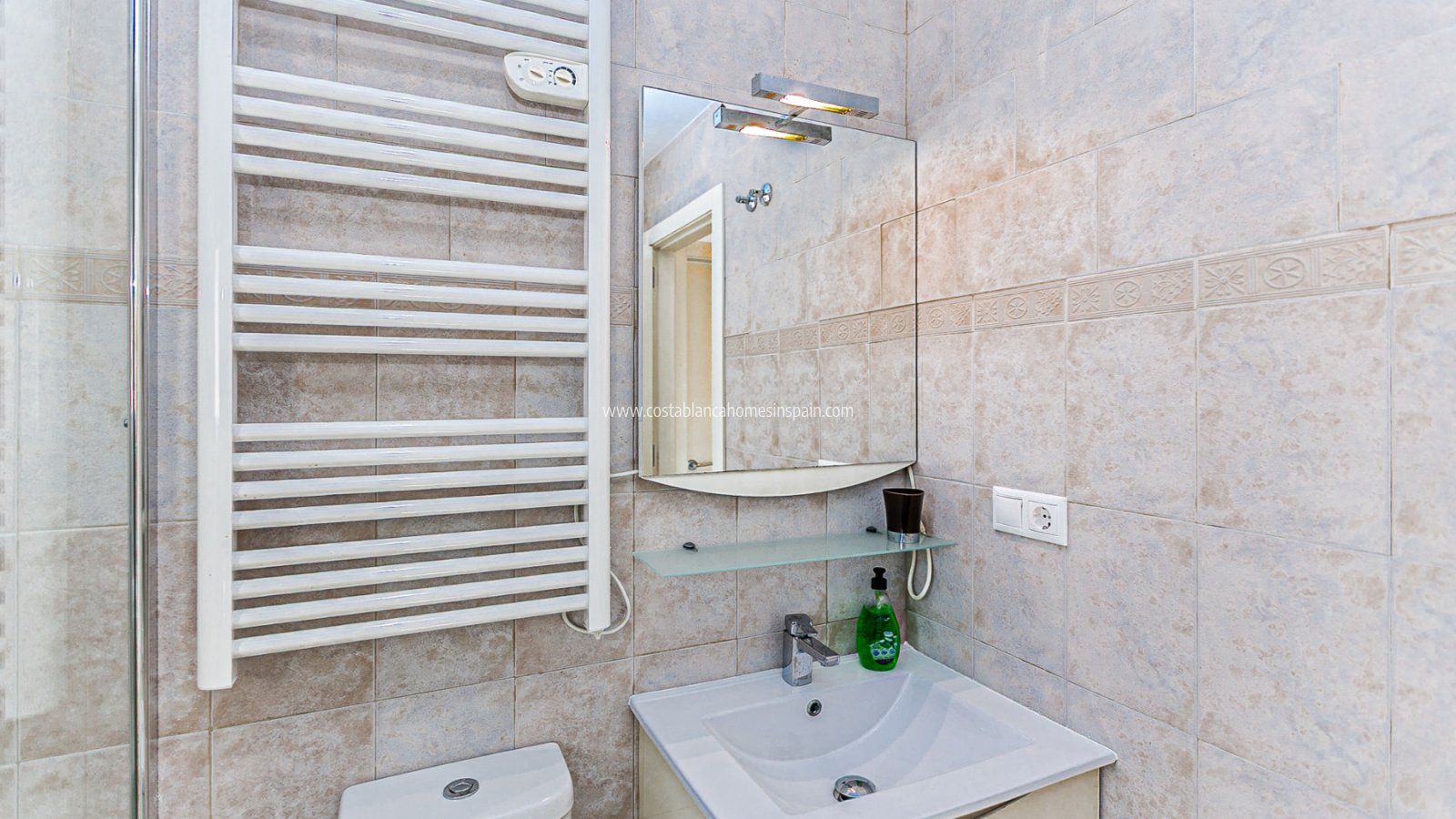 Resale - Detached Villa - La Marina