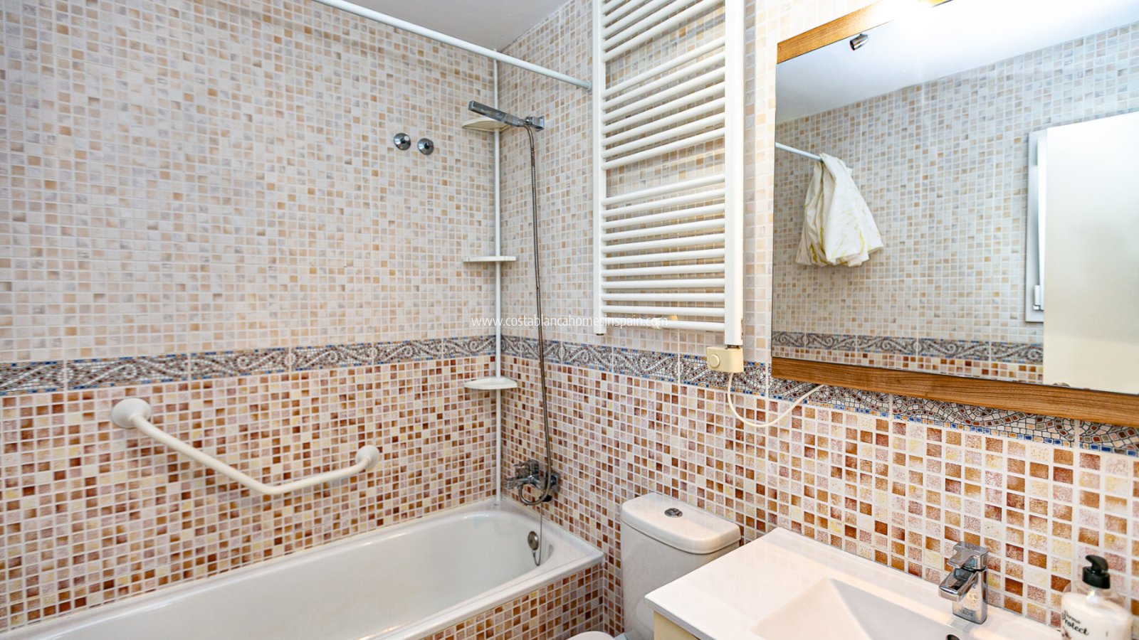 Resale - Detached Villa - La Marina