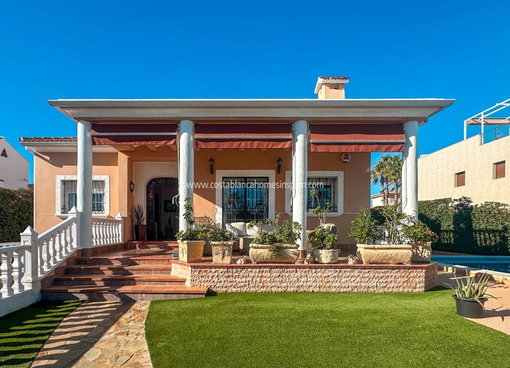Resale - Detached Villa - La Mata - LA MATA