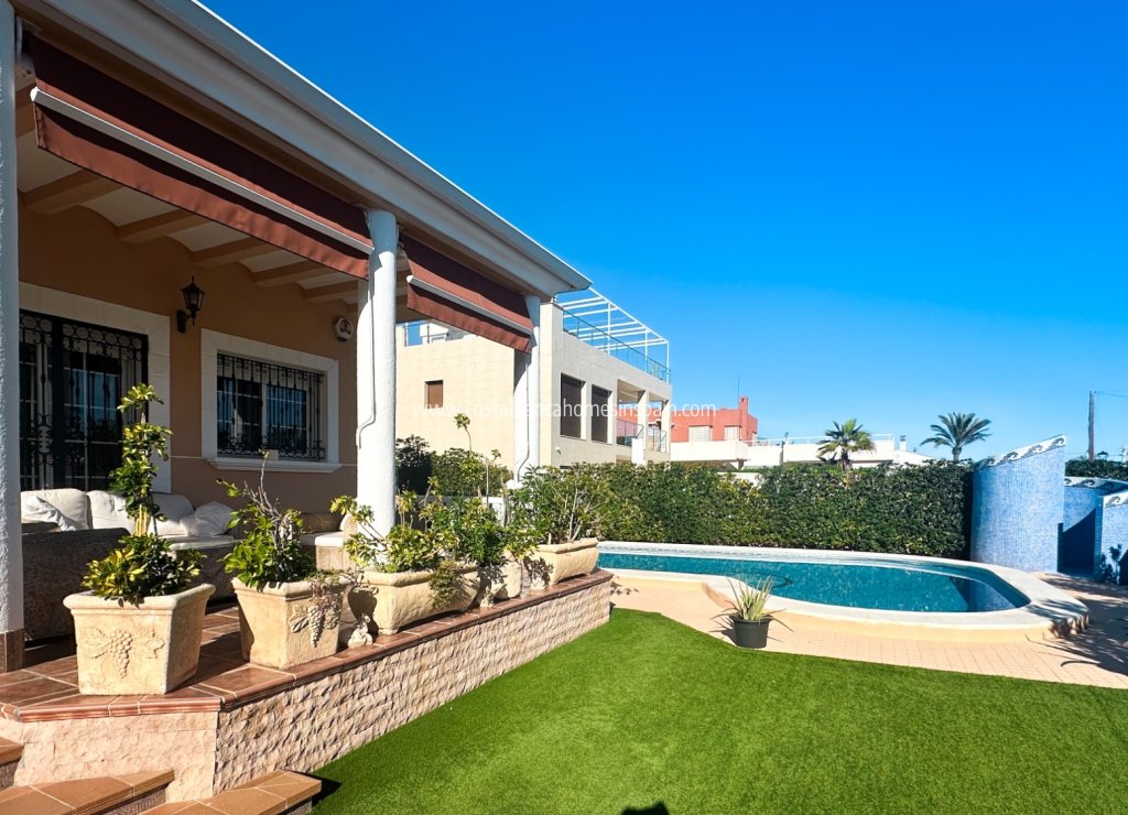 Resale - Detached Villa - La Mata - LA MATA