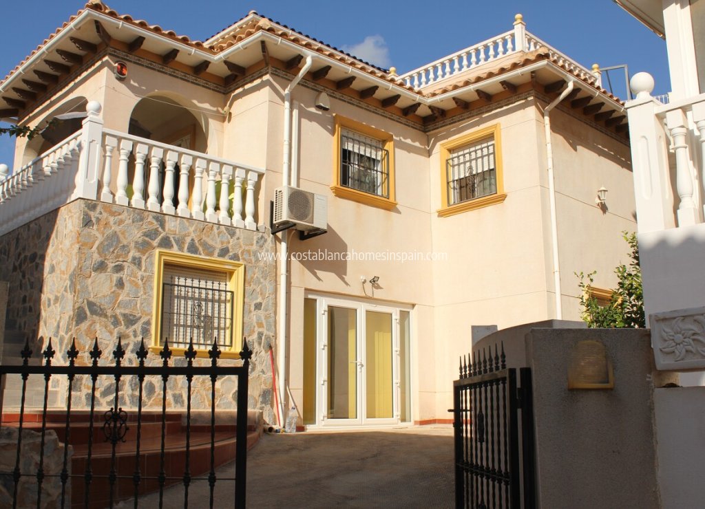 Resale - Detached Villa - La Zenia - Costa Blanca
