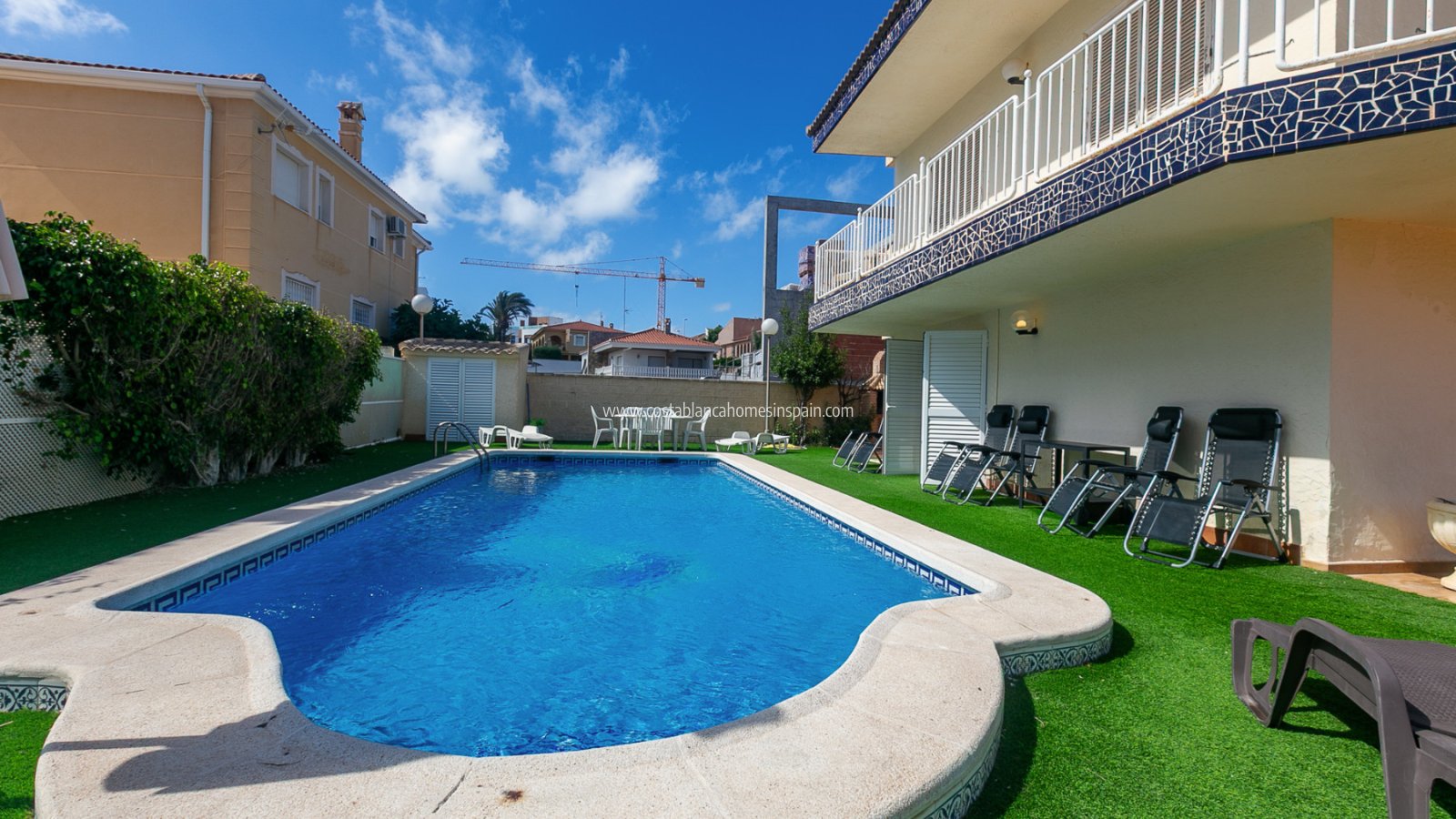 Resale - Detached Villa - La Zenia