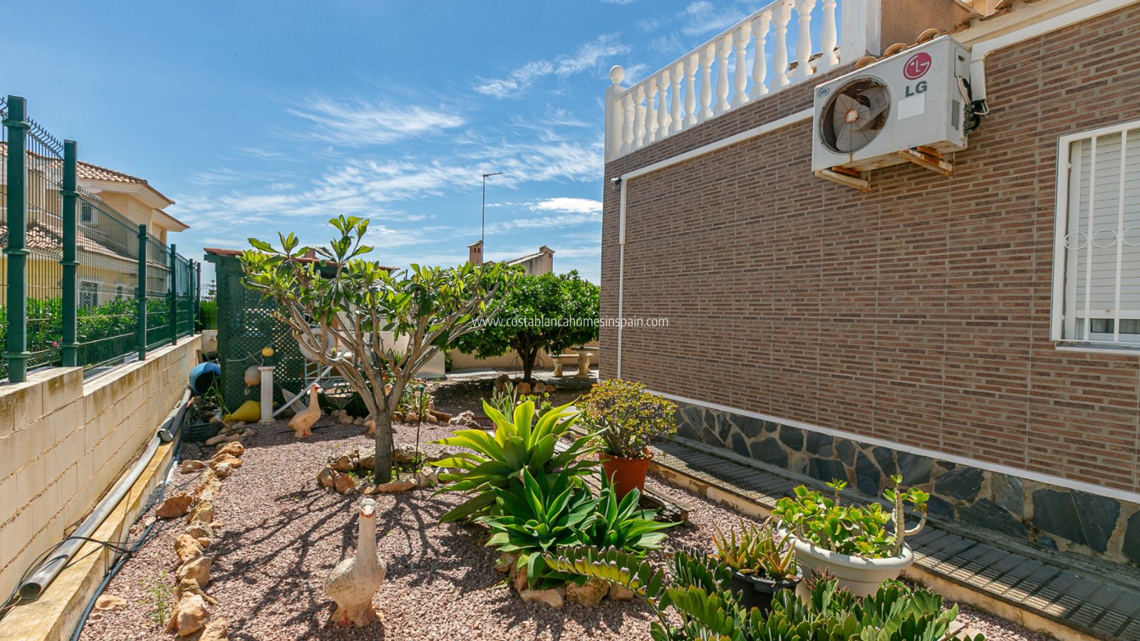 Resale - Detached Villa - La Zenia