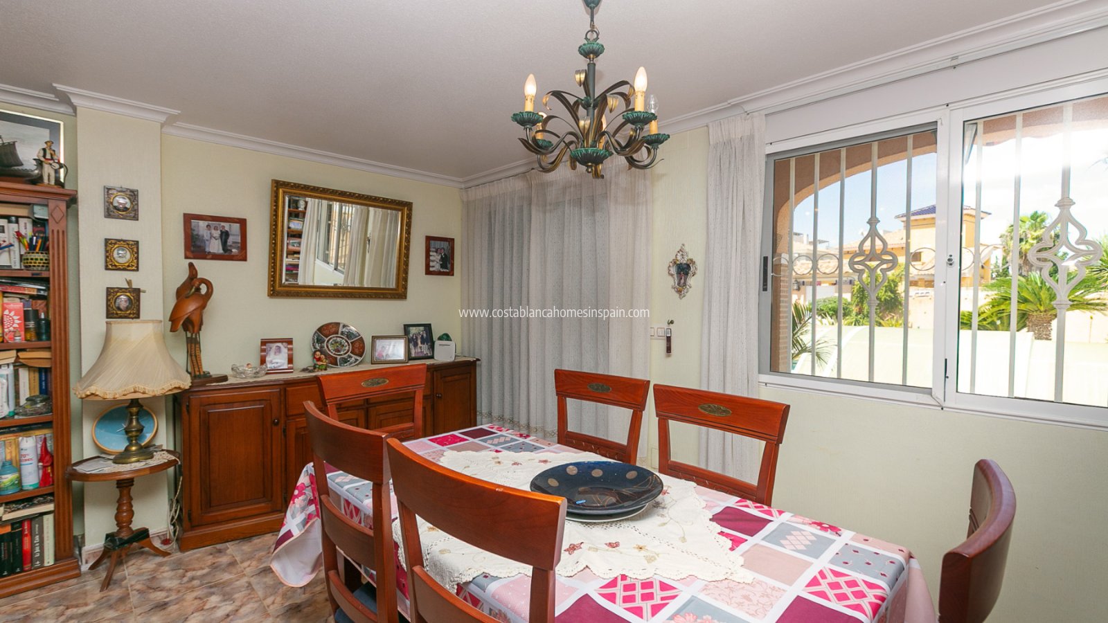 Resale - Detached Villa - La Zenia