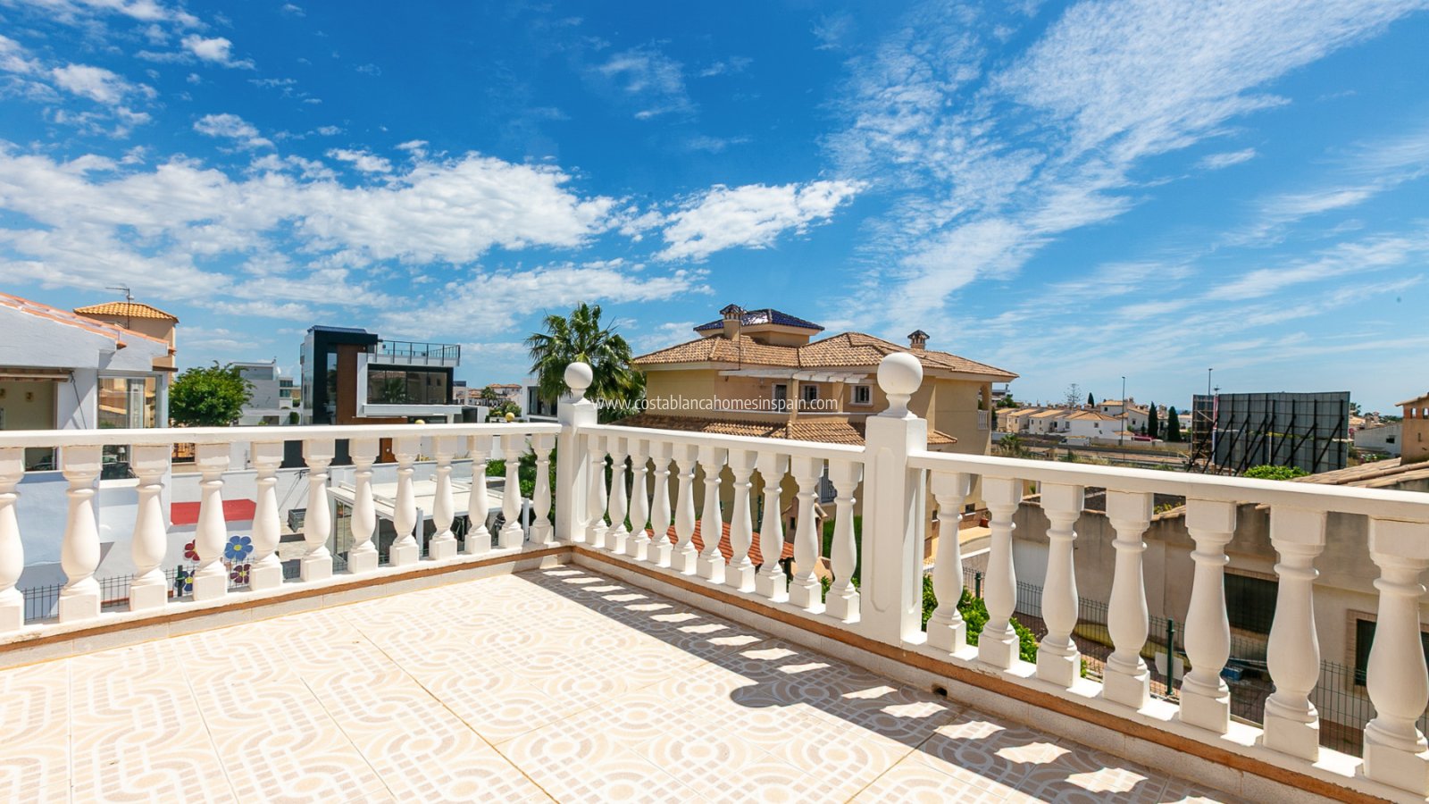 Resale - Detached Villa - La Zenia