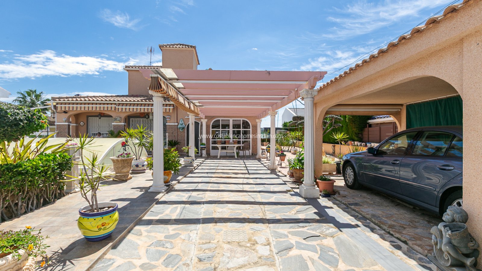 Resale - Detached Villa - La Zenia