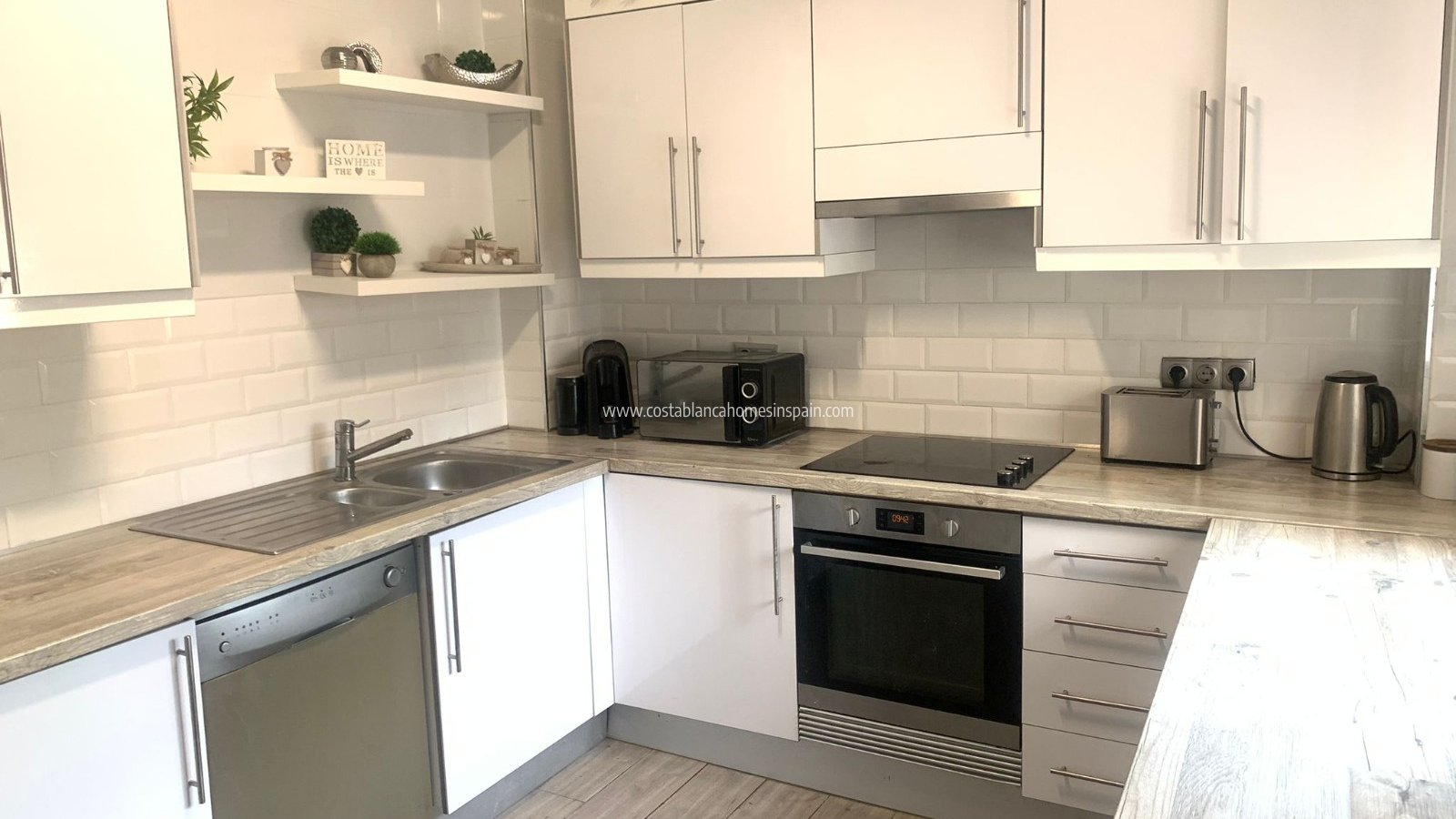 Resale - Detached Villa - La Zenia