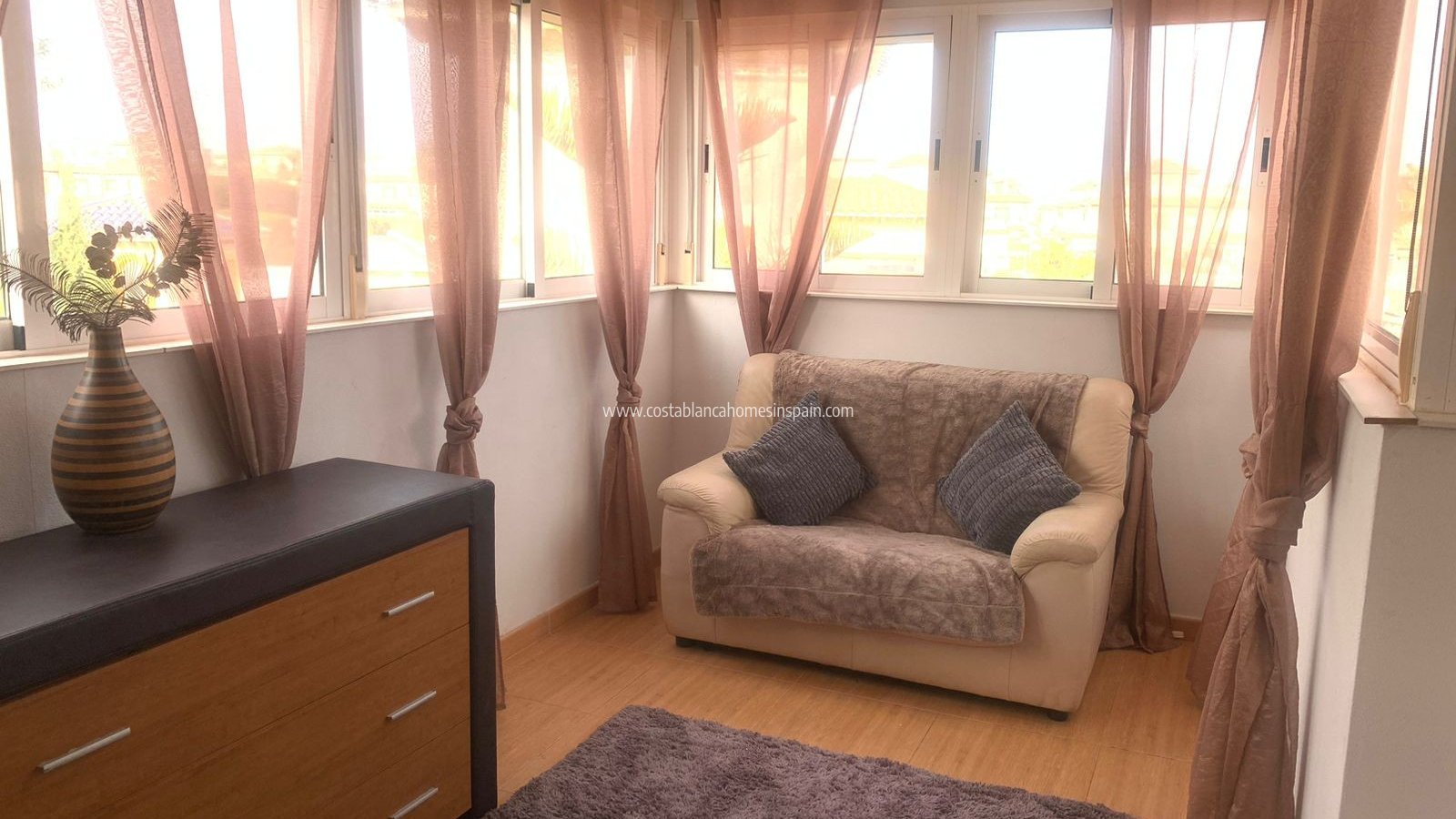 Resale - Detached Villa - La Zenia