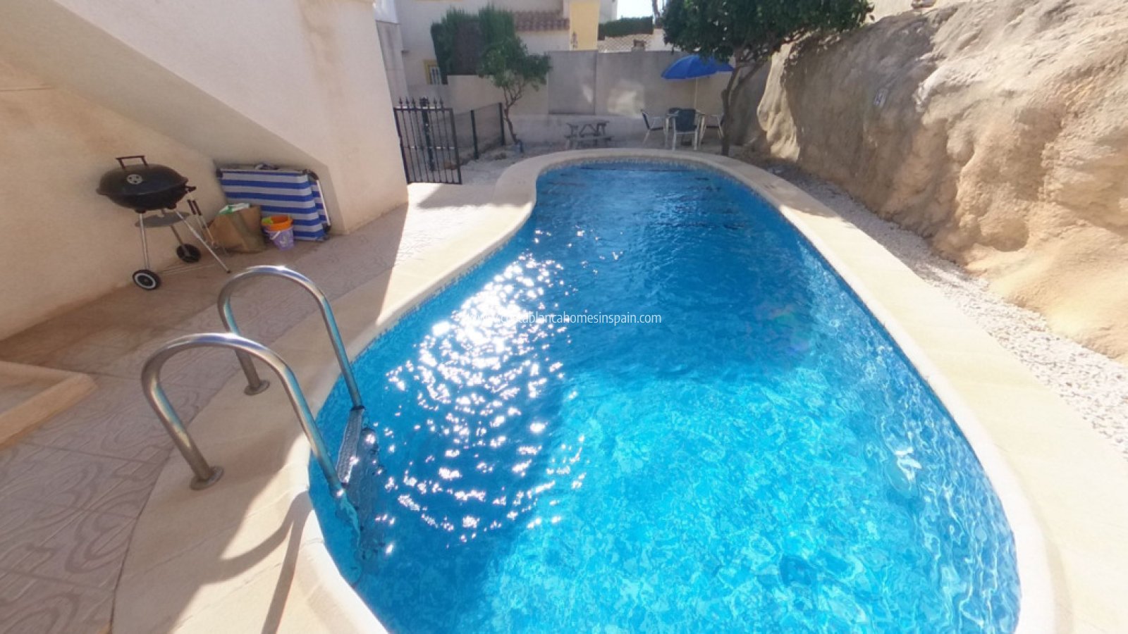 Resale - Detached Villa - La Zenia