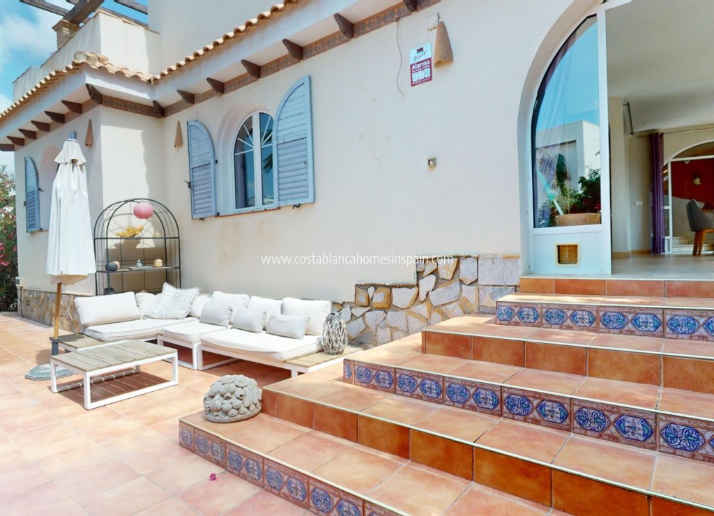 Resale - Detached Villa - La Zenia