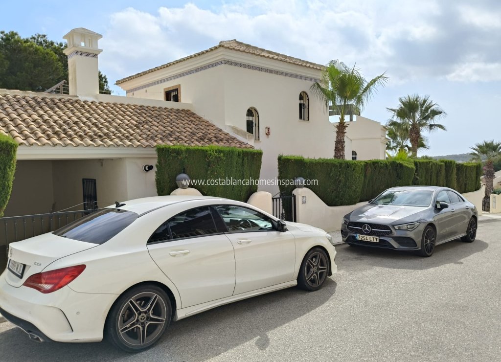 Resale - Detached Villa - Las Ramblas Golf