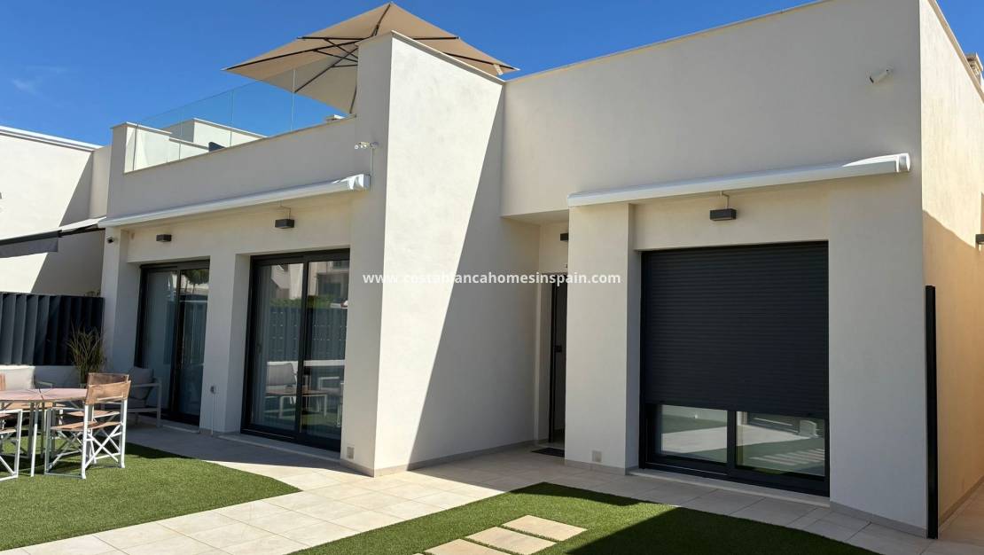 Resale - Detached Villa - Lo Romero Golf