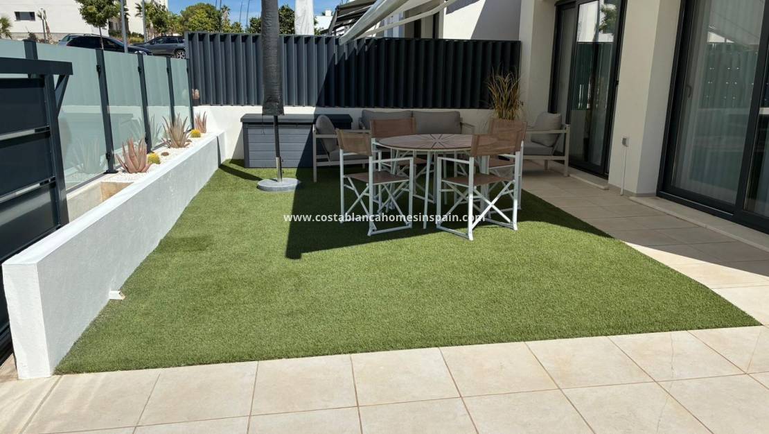 Resale - Detached Villa - Lo Romero Golf