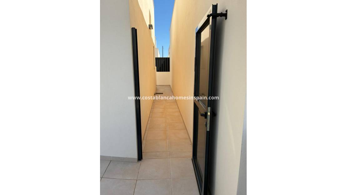 Resale - Detached Villa - Lo Romero Golf