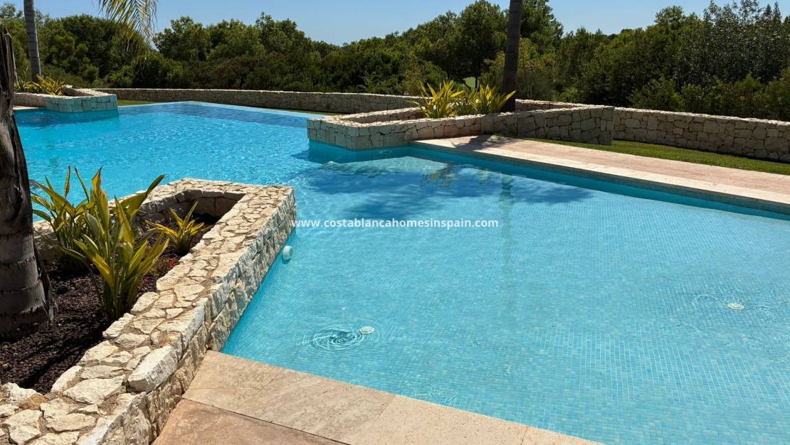 Resale - Detached Villa - Lo Romero Golf