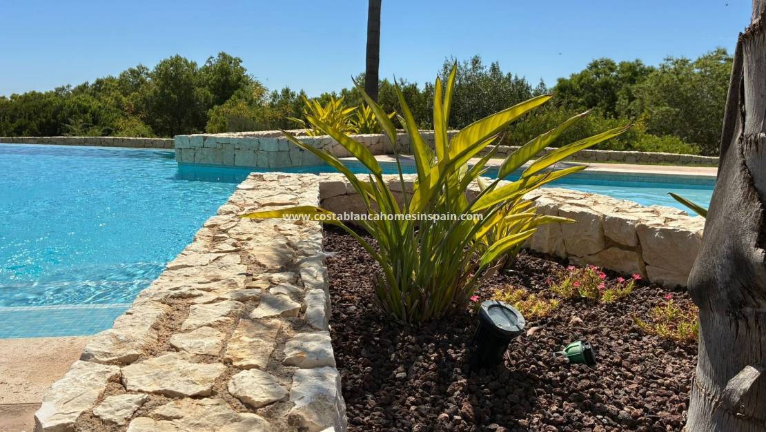 Resale - Detached Villa - Lo Romero Golf