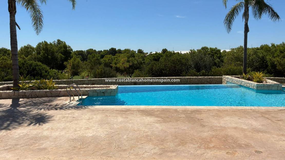 Resale - Detached Villa - Lo Romero Golf