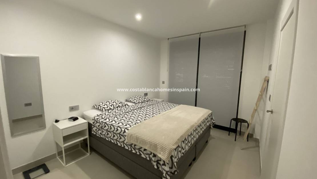 Resale - Detached Villa - Lo Romero Golf