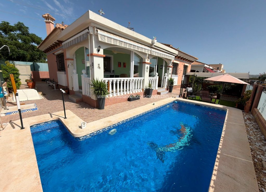 Resale - Detached Villa - Los Montesinos - La Herrada