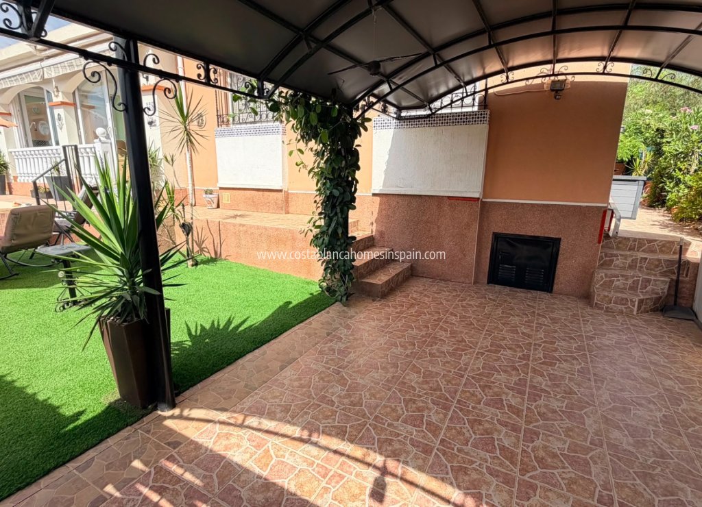 Resale - Detached Villa - Los Montesinos - La Herrada