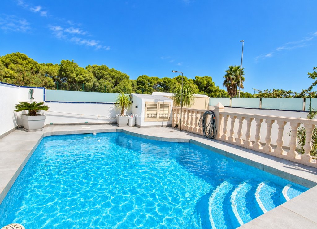 Resale - Detached Villa - Mil Palmeras