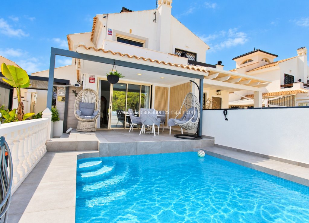 Resale - Detached Villa - Mil Palmeras