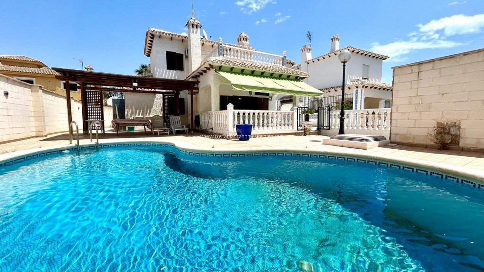 Resale - Detached Villa - Orihuela Costa - La Zenia