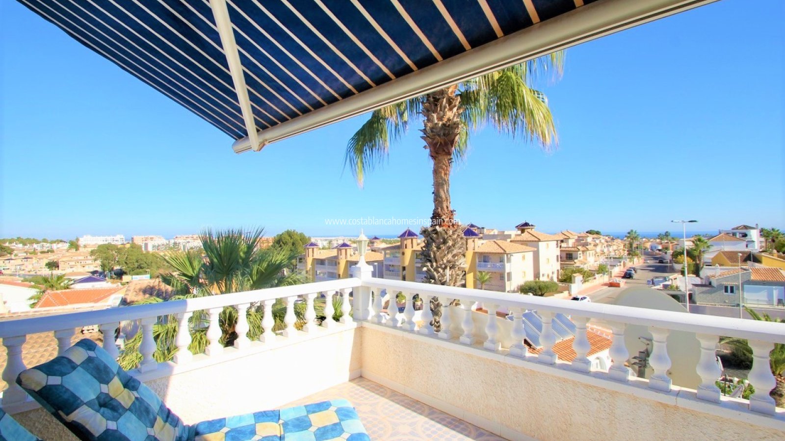 Resale - Detached Villa - Orihuela Costa - Villamartin