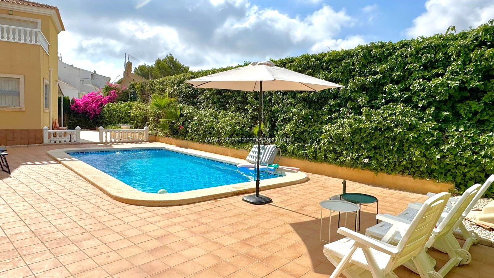 Resale - Detached Villa - Orihuela Costa - Villamartin